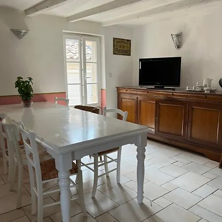 Charmante Maison De Village Avec Terrasse *